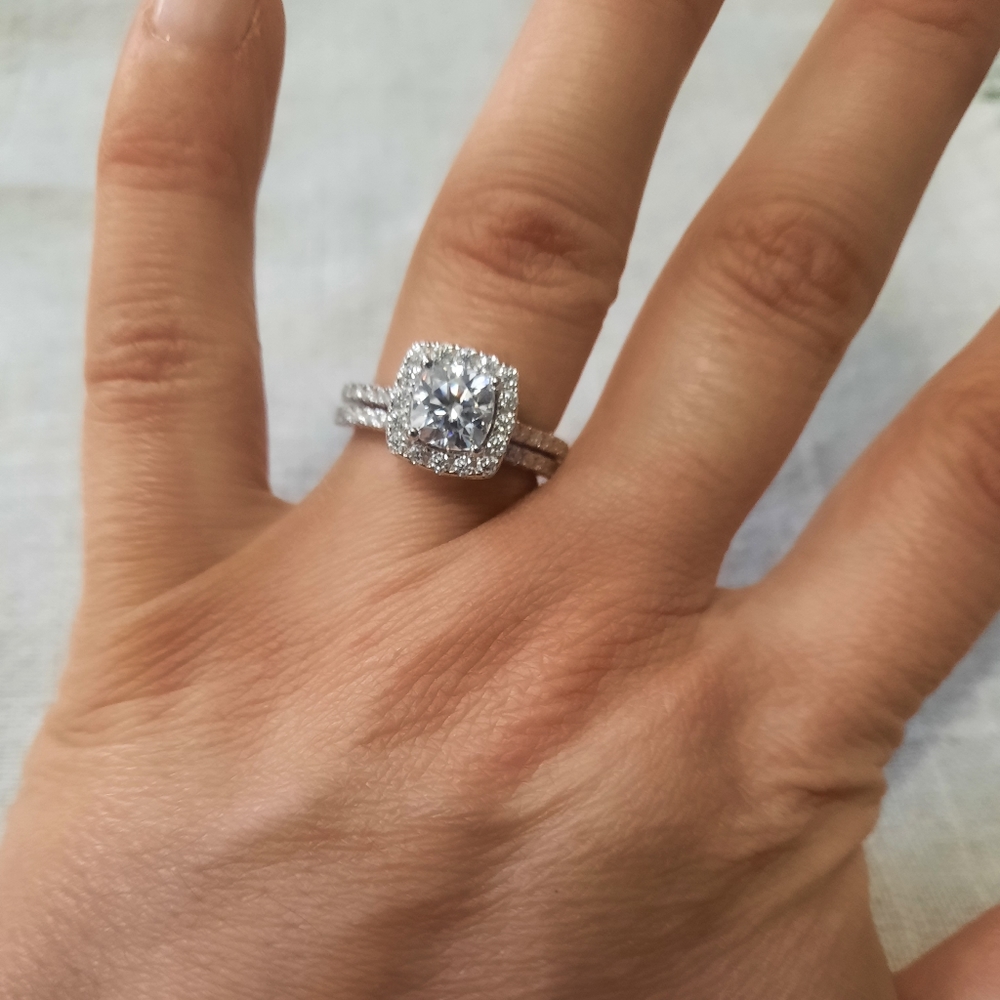 Moissanite Wedding Set